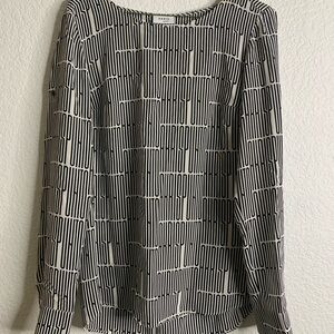 Patterned Black and White Women's Top
